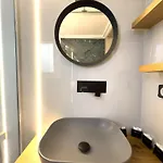 Nefertiti's Urban Luxury Kerameikos 2br Industrial Balconies Netflix Apartment Athens