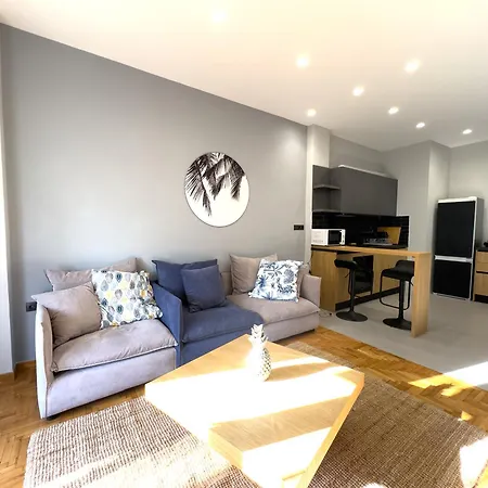 Nefertiti's Urban Luxury Kerameikos 2br Industrial Balconies Netflix Apartment