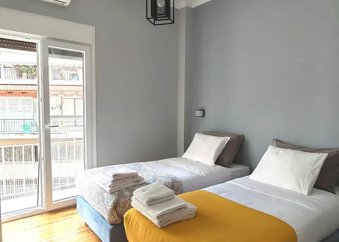 Nefertiti's Urban Luxury Kerameikos 2br Industrial Balconies Netflix Athens