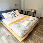Nefertiti's Urban Luxury Kerameikos 2br Industrial Balconies Netflix