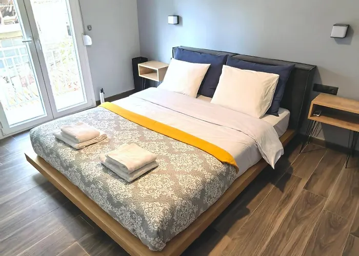 Nefertiti's Urban Luxury Kerameikos 2br Industrial Balconies Netflix * Atény